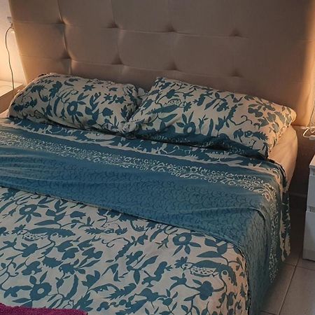 Fabulous 2-Bedroom Apartment Right On The Beach Of Los Crstianos Arona  Exterior foto