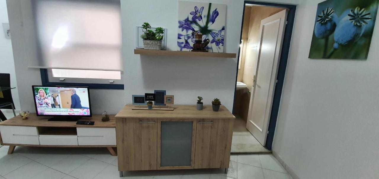 Fabulous 2-Bedroom Apartment Right On The Beach Of Los Crstianos Arona  Exterior foto