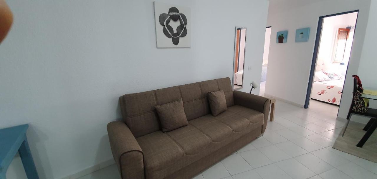Fabulous 2-Bedroom Apartment Right On The Beach Of Los Crstianos Arona  Exterior foto