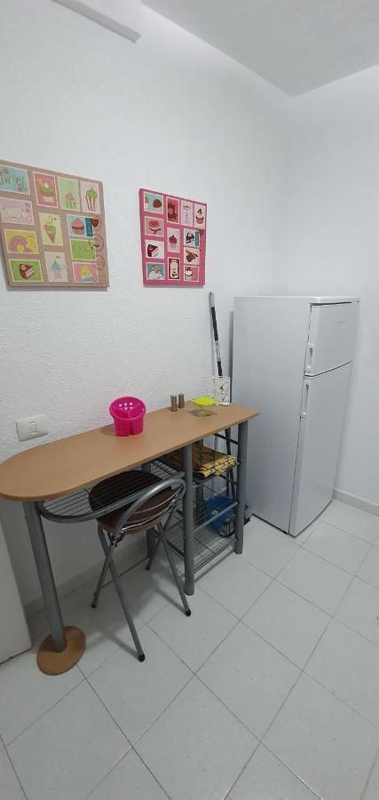 Fabulous 2-Bedroom Apartment Right On The Beach Of Los Crstianos Arona  Exterior foto