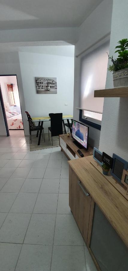 Fabulous 2-Bedroom Apartment Right On The Beach Of Los Crstianos Arona  Exterior foto