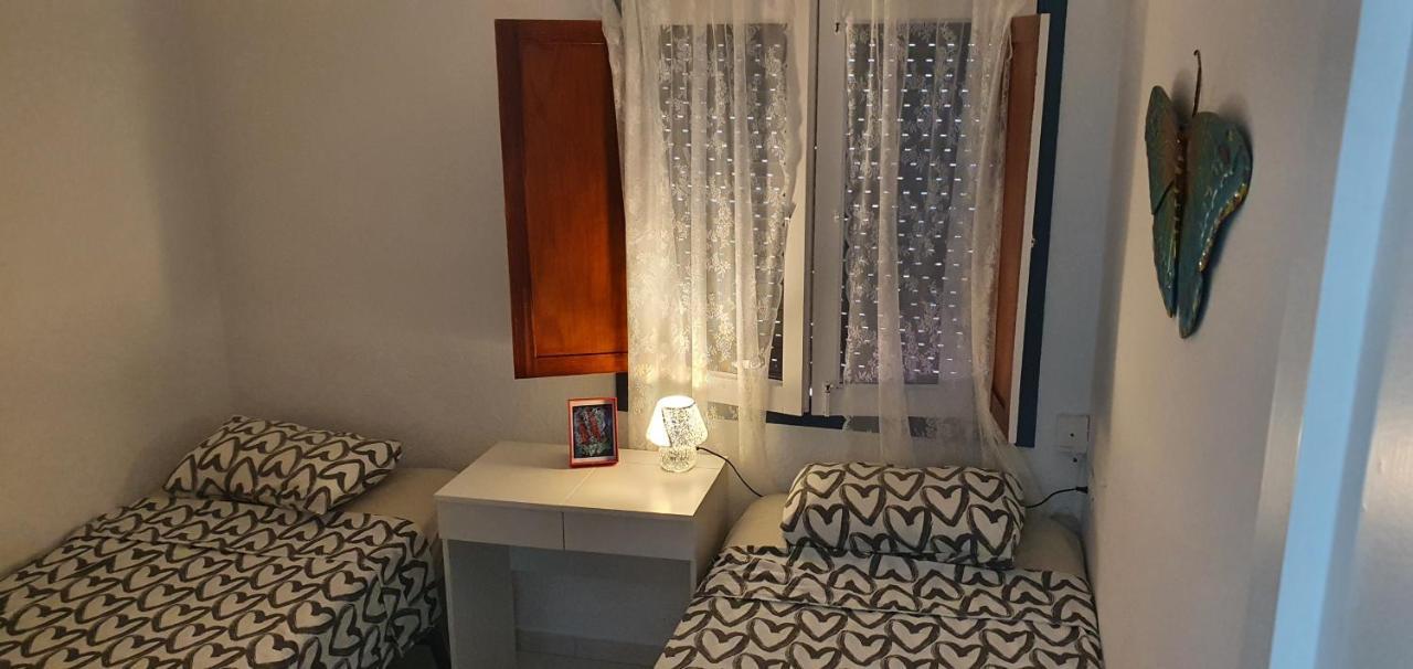 Fabulous 2-Bedroom Apartment Right On The Beach Of Los Crstianos Arona  Exterior foto
